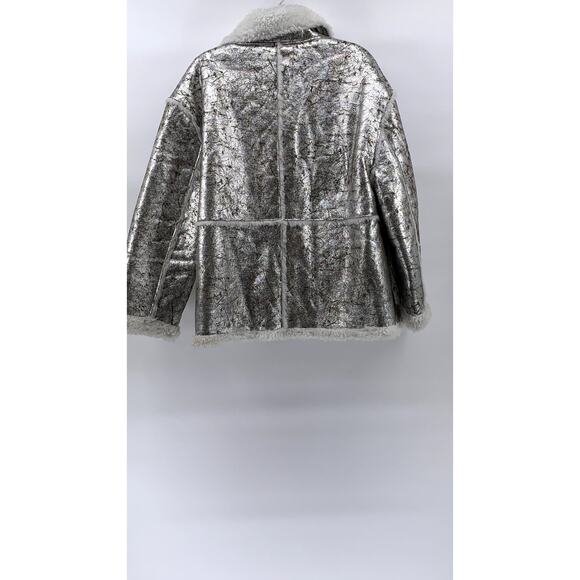 URBAN OUTFITTERS Women's Silver Metallic Faux-Fur Button-Down Coat SZ M - Picture 2 of 12